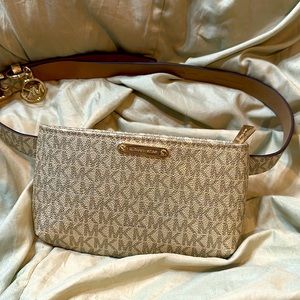 NWOT Michael Kors belt bag